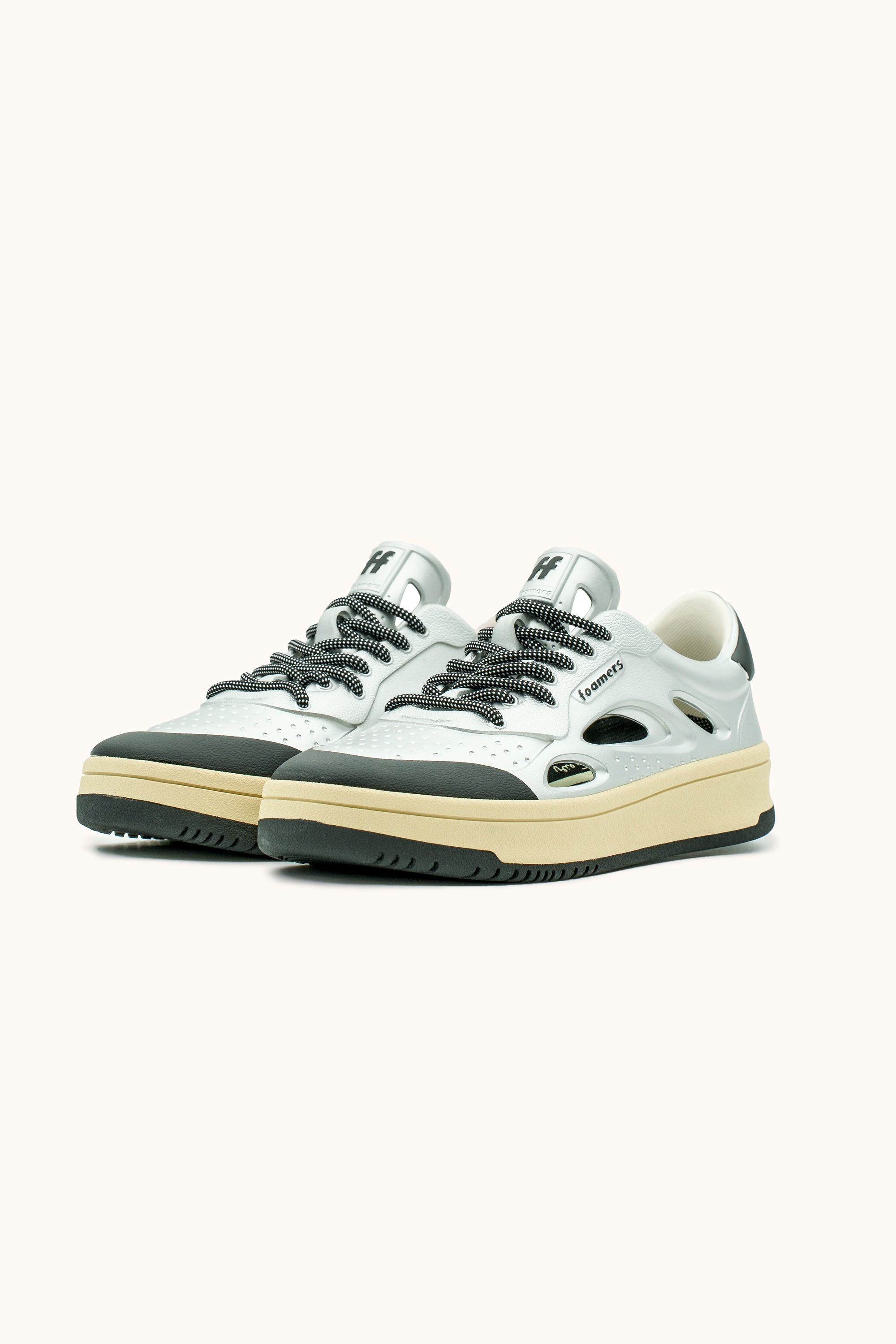 ⚤ Sneakers Foamers ICON DARK/SILVER - F7029